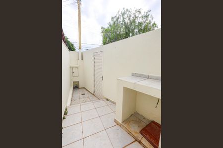 Casa de condomínio para alugar com 132m², 4 quartos e 2 vagas Casa de condomínio para alugar com 132m², 4 quartos e 2 vagasÁrea de Serviço