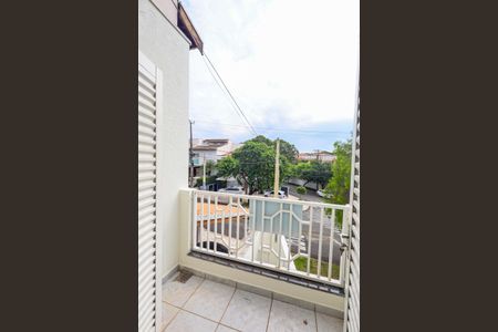 Casa de condomínio para alugar com 132m², 4 quartos e 2 vagas Casa de condomínio para alugar com 132m², 4 quartos e 2 vagasSuíte sacada