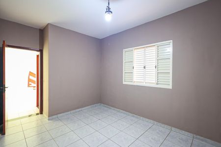 Casa de condomínio para alugar com 132m², 4 quartos e 2 vagas Casa de condomínio para alugar com 132m², 4 quartos e 2 vagasQuarto 1