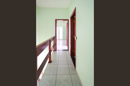 Casa de condomínio para alugar com 132m², 4 quartos e 2 vagas Casa de condomínio para alugar com 132m², 4 quartos e 2 vagasHall