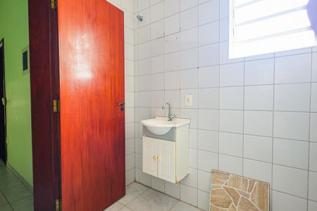 Casa de condomínio para alugar com 132m², 4 quartos e 2 vagas Casa de condomínio para alugar com 132m², 4 quartos e 2 vagasBanheiro