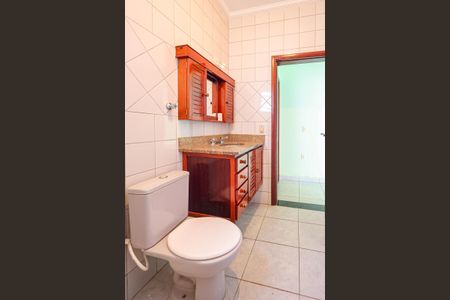 Casa de condomínio para alugar com 132m², 4 quartos e 2 vagas Casa de condomínio para alugar com 132m², 4 quartos e 2 vagasLavabro