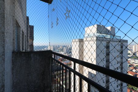 Apartamento à venda com 46m², 2 quartos e 1 vaga Apartamento à venda com 46m², 2 quartos e 1 vagaVaranda