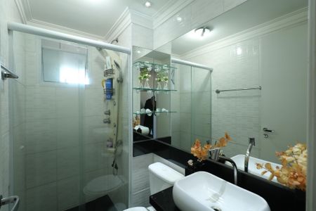 Apartamento à venda com 46m², 2 quartos e 1 vaga Apartamento à venda com 46m², 2 quartos e 1 vagaBanheiro