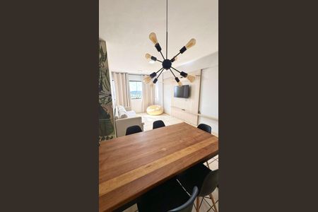 Sala de apartamento para alugar com 3 quartos, 80m² em Parque Amazonia, Goiânia