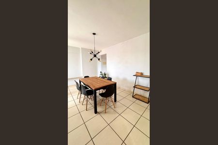 Sala de apartamento para alugar com 3 quartos, 80m² em Parque Amazonia, Goiânia
