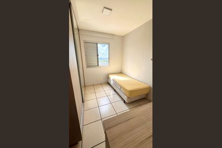 Apartamento para alugar com 80m², 3 quartos e 1 vaga Apartamento para alugar com 80m², 3 quartos e 1 vagaQuarto