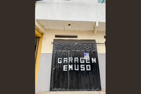 Casa para alugar com 140m², 4 quartos e 1 vaga Casa para alugar com 140m², 4 quartos e 1 vagaFachada