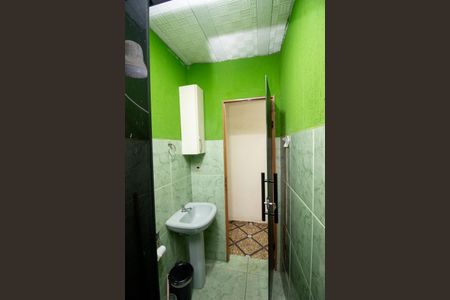 Casa para alugar com 140m², 4 quartos e 1 vaga Casa para alugar com 140m², 4 quartos e 1 vagaBanheiro Social