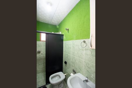 Casa para alugar com 140m², 4 quartos e 1 vaga Casa para alugar com 140m², 4 quartos e 1 vagaBanheiro Social