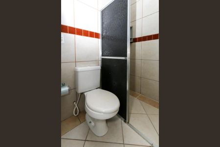 Banheiro de apartamento para alugar com 1 quarto, 36m² em São José, Canoas