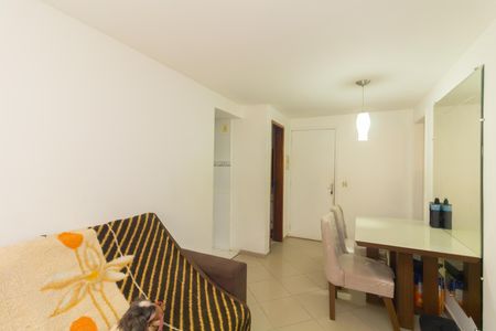 Sala de apartamento à venda com 2 quartos, 48m² em Vila Carmosina, São Paulo