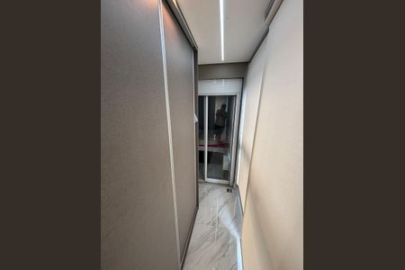 Apartamento à venda com 92m², 3 quartos e 2 vagasCorredor