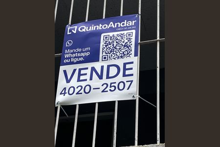 Casa à venda com 600m², 6 quartos e 2 vagas Casa à venda com 600m², 6 quartos e 2 vagasPlaca