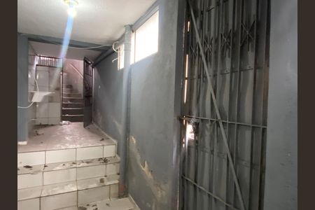 Casa à venda com 600m², 6 quartos e 2 vagas Casa à venda com 600m², 6 quartos e 2 vagasÁrea externa - Área de Serviço