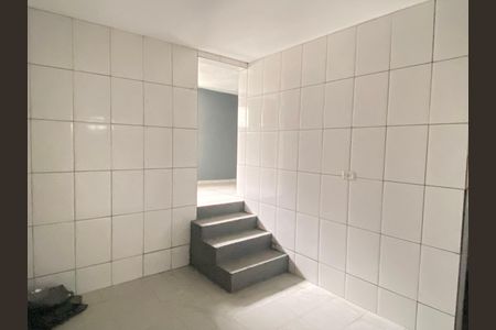 Casa à venda com 600m², 6 quartos e 2 vagas Casa à venda com 600m², 6 quartos e 2 vagasQuarto 6