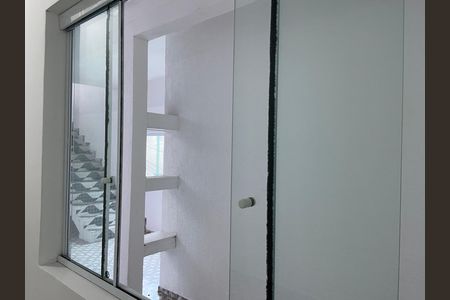 Casa à venda com 600m², 6 quartos e 2 vagas Casa à venda com 600m², 6 quartos e 2 vagasQuarto 1