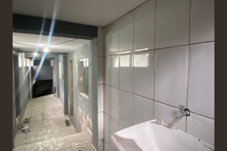 Casa à venda com 600m², 6 quartos e 2 vagas Casa à venda com 600m², 6 quartos e 2 vagasÁrea externa - Área de Serviço