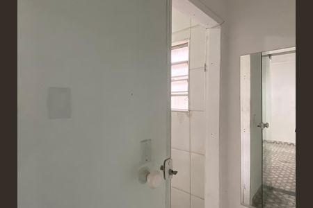 Casa à venda com 600m², 6 quartos e 2 vagas Casa à venda com 600m², 6 quartos e 2 vagasBanheiro 2