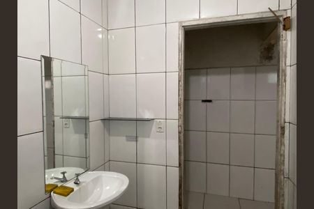 Casa à venda com 600m², 6 quartos e 2 vagas Casa à venda com 600m², 6 quartos e 2 vagasBanheiro 1