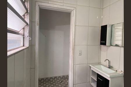 Casa à venda com 600m², 6 quartos e 2 vagas Casa à venda com 600m², 6 quartos e 2 vagasBanheiro 2