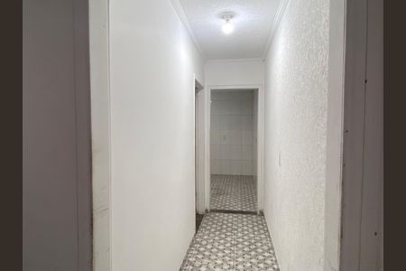 Casa à venda com 600m², 6 quartos e 2 vagas Casa à venda com 600m², 6 quartos e 2 vagasCorredor