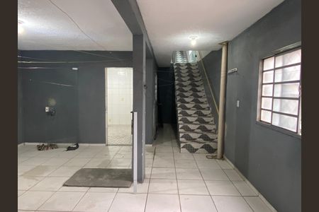 Casa à venda com 600m², 6 quartos e 2 vagas Casa à venda com 600m², 6 quartos e 2 vagasÁrea externa