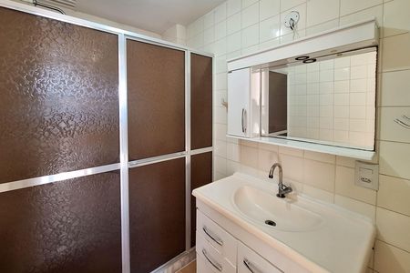 Apartamento para alugar com 54m², 2 quartos e 1 vaga Apartamento para alugar com 54m², 2 quartos e 1 vagaBanheiro
