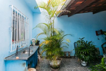 Casa para alugar com 60m², 2 quartos e 1 vaga Casa para alugar com 60m², 2 quartos e 1 vagaÁrea de Serviço