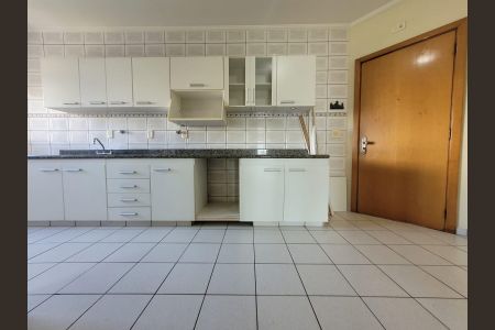 Apartamento à venda com 132m², 4 quartos e 3 vagas Apartamento à venda com 132m², 4 quartos e 3 vagasCozinha