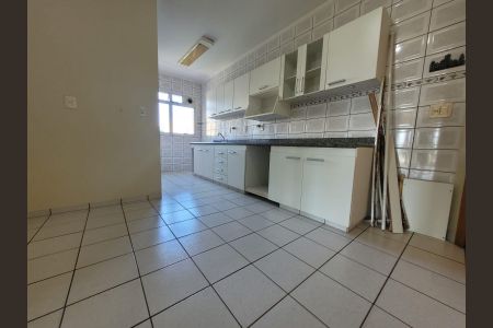 Cozinha de apartamento à venda com 4 quartos, 132m² em Mansões Santo Antônio, Campinas