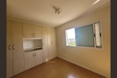 Apartamento à venda com 132m², 4 quartos e 3 vagas Apartamento à venda com 132m², 4 quartos e 3 vagasQuarto
