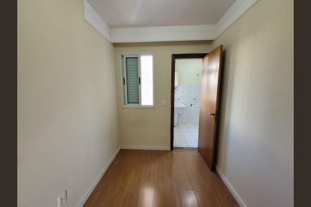 Apartamento à venda com 132m², 4 quartos e 3 vagas Apartamento à venda com 132m², 4 quartos e 3 vagasQuarto
