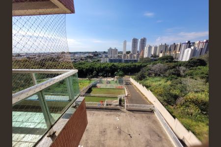 Apartamento à venda com 132m², 4 quartos e 3 vagas Apartamento à venda com 132m², 4 quartos e 3 vagasVista
