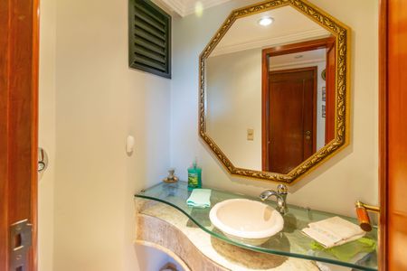 Apartamento à venda com 165m², 3 quartos e 2 vagas Apartamento à venda com 165m², 3 quartos e 2 vagasBanheiro