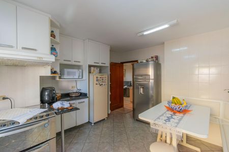 Apartamento à venda com 165m², 3 quartos e 2 vagas Apartamento à venda com 165m², 3 quartos e 2 vagasCozinha