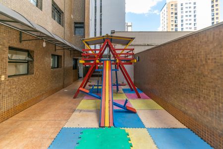 Apartamento à venda com 165m², 3 quartos e 2 vagas Apartamento à venda com 165m², 3 quartos e 2 vagasÁrea externa