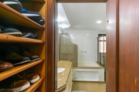 Apartamento à venda com 165m², 3 quartos e 2 vagas Apartamento à venda com 165m², 3 quartos e 2 vagasBanheiro