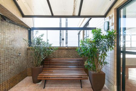 Apartamento à venda com 165m², 3 quartos e 2 vagas Apartamento à venda com 165m², 3 quartos e 2 vagasÁrea externa