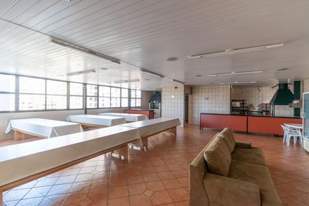 Apartamento à venda com 165m², 3 quartos e 2 vagas Apartamento à venda com 165m², 3 quartos e 2 vagasÁrea externa