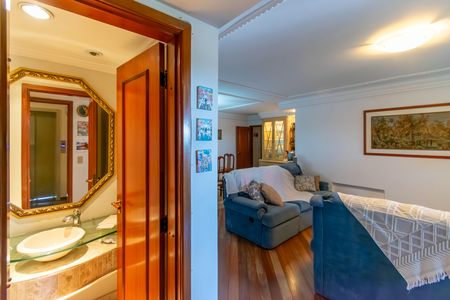 Apartamento à venda com 165m², 3 quartos e 2 vagas Apartamento à venda com 165m², 3 quartos e 2 vagasQuarto