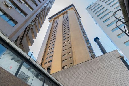 Apartamento à venda com 165m², 3 quartos e 2 vagas Apartamento à venda com 165m², 3 quartos e 2 vagasFachada