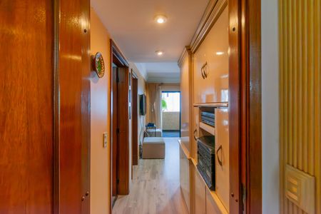 Apartamento à venda com 165m², 3 quartos e 2 vagas Apartamento à venda com 165m², 3 quartos e 2 vagasQuarto