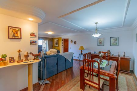Apartamento à venda com 165m², 3 quartos e 2 vagas Apartamento à venda com 165m², 3 quartos e 2 vagasSala
