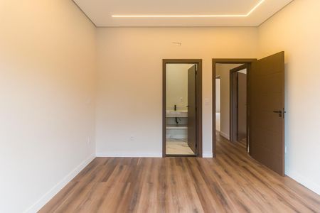 Casa de condomínio para alugar com 260m², 3 quartos e 5 vagasSuíte 2