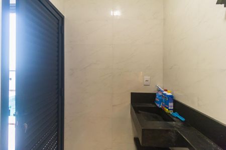 Casa de condomínio para alugar com 260m², 3 quartos e 5 vagasBanheiro Externo