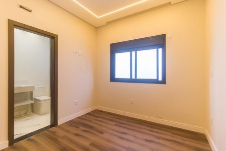 Casa de condomínio para alugar com 260m², 3 quartos e 5 vagasSuíte 1