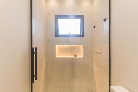 Casa de condomínio para alugar com 260m², 3 quartos e 5 vagasBanheiro da Suíte 2