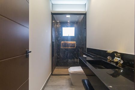 Casa de condomínio para alugar com 260m², 3 quartos e 5 vagasBanheiro da Suíte 3