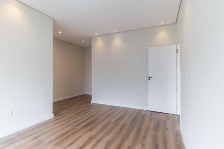 Casa de condomínio para alugar com 270m², 3 quartos e 4 vagasQuarto 2 - Suíte 2